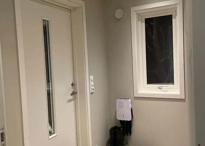 Modern House In With Wood-fired Sauna Lyngen