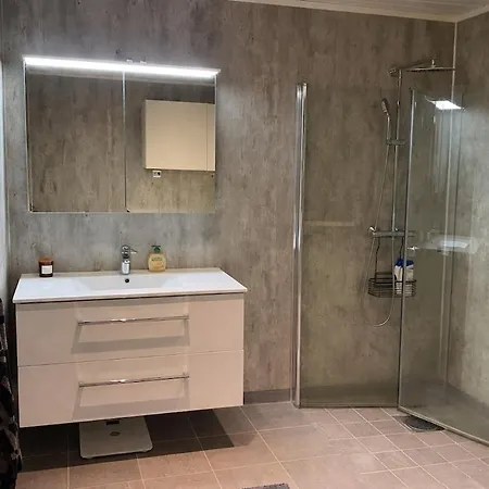 Modern House In With Wood-fired Sauna Dom wakacyjny